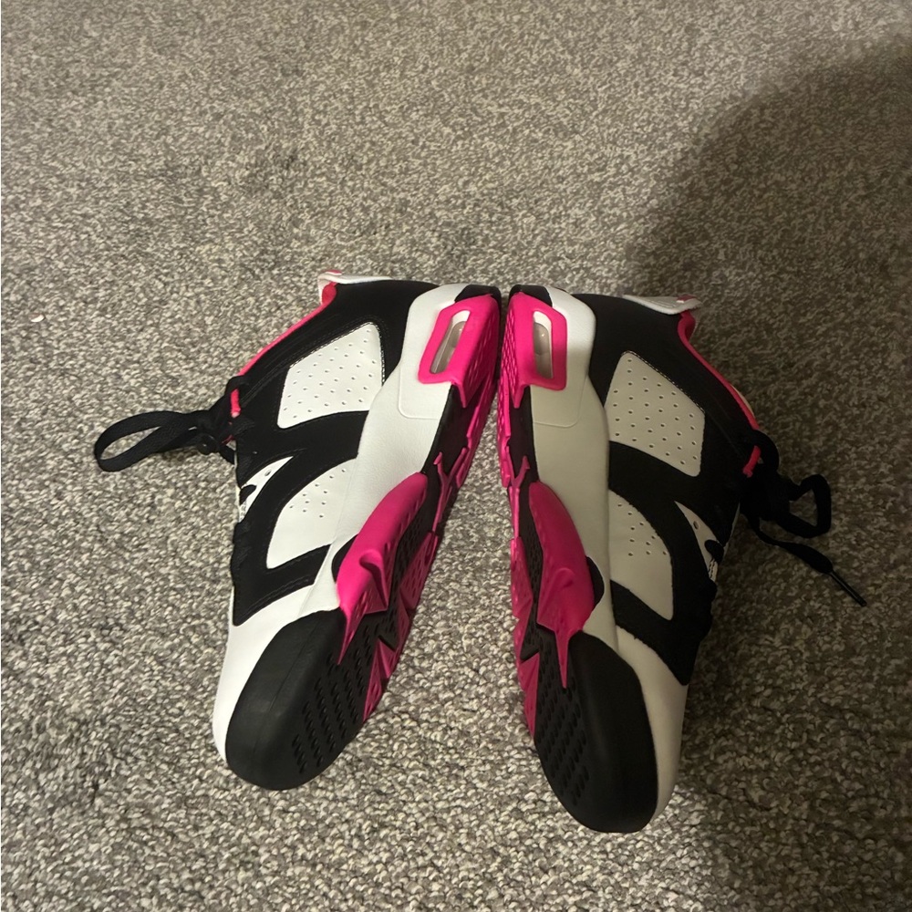 Jordan Nike kids size 5.5 woman 7 Sneakers Black and Pink - Picture 5 of 5